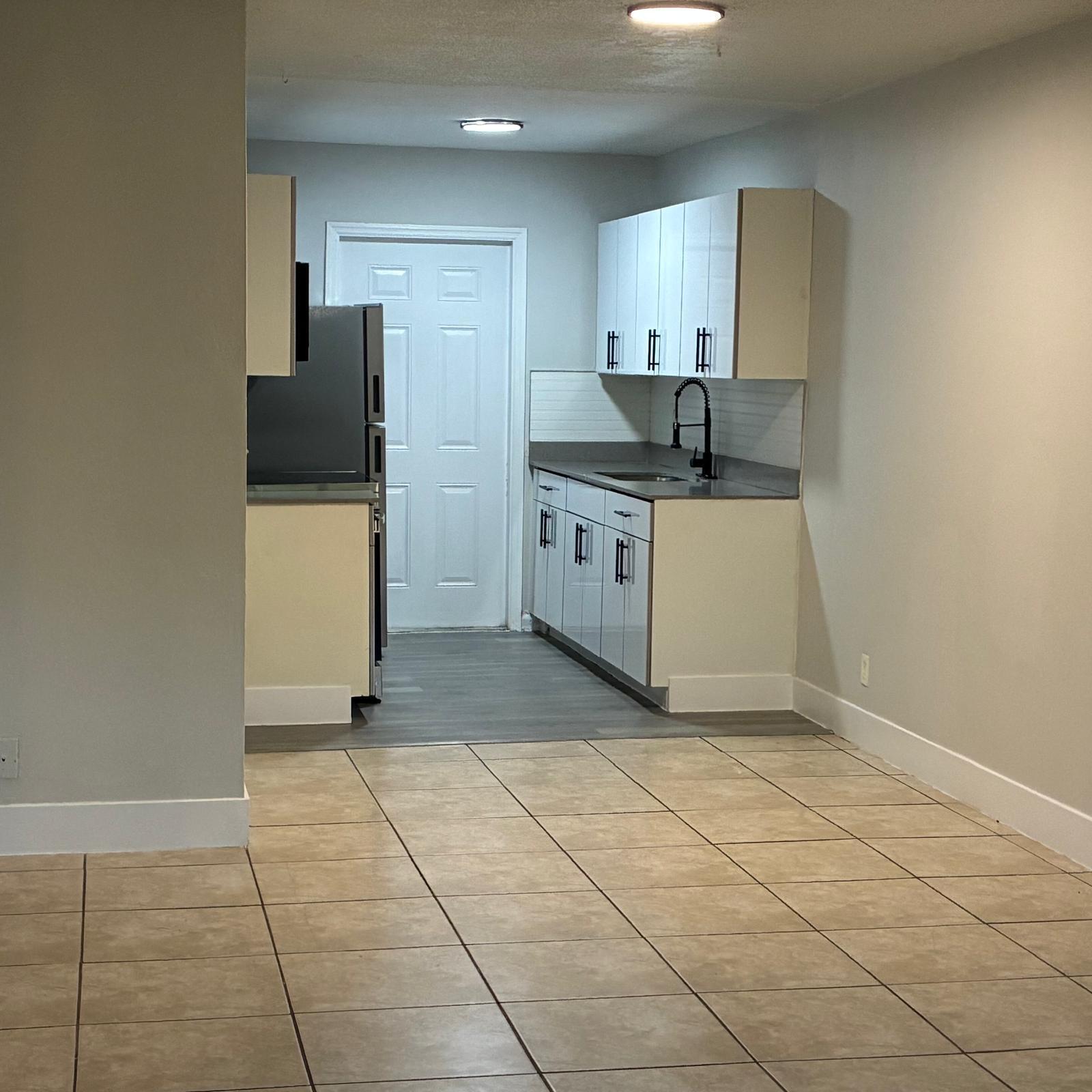 720 NE 7TH Street 5