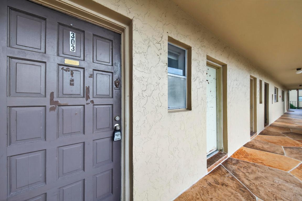 INVERRARY COUNTRY CLUB - Residential