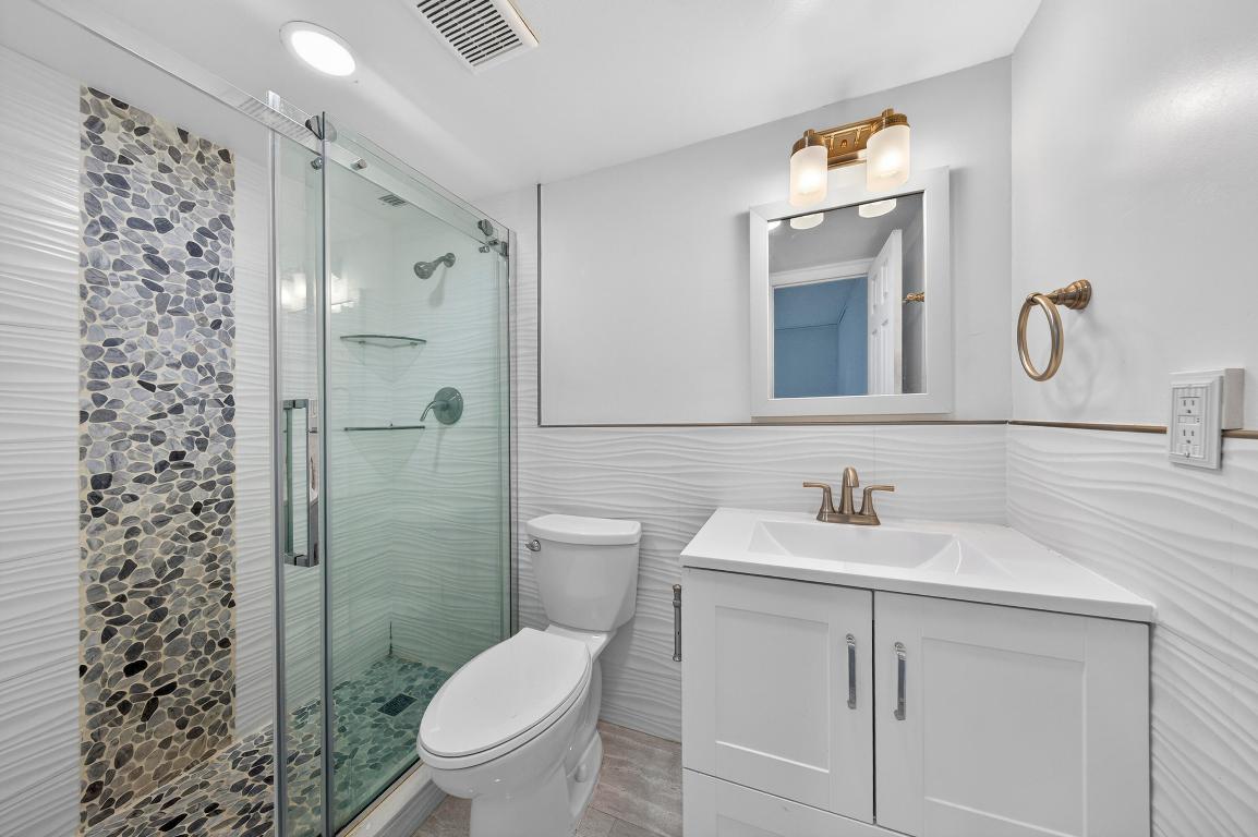 INVERRARY COUNTRY CLUB - Residential