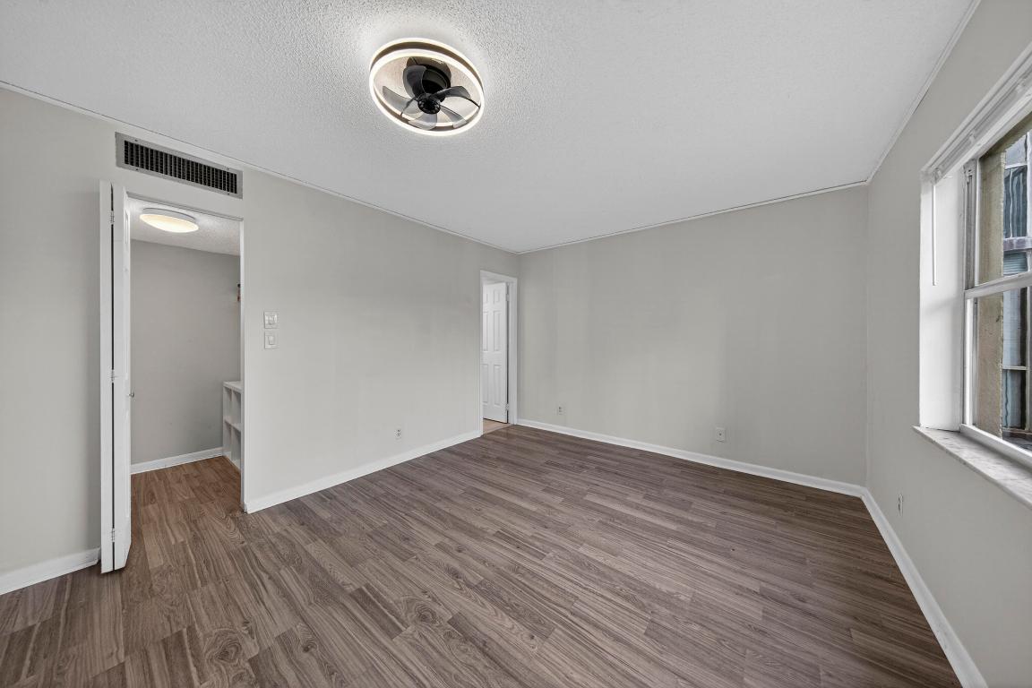 INVERRARY COUNTRY CLUB - Residential