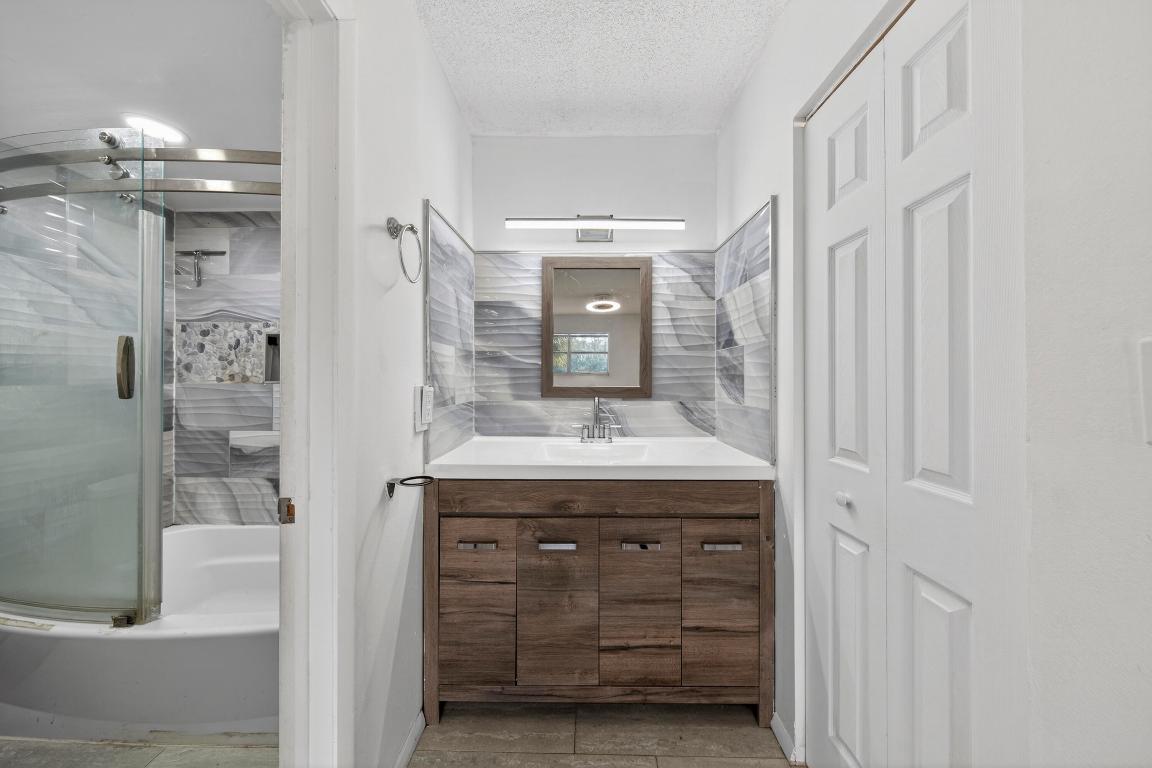 INVERRARY COUNTRY CLUB - Residential