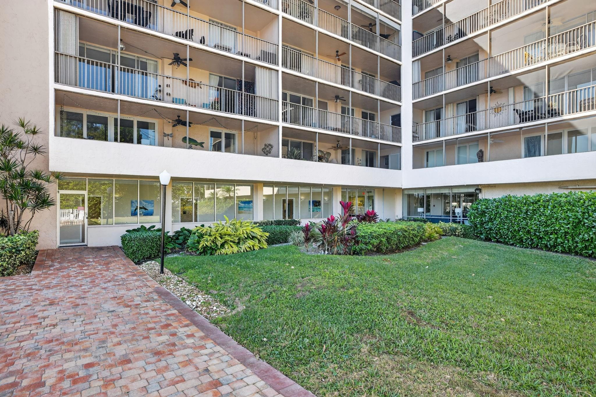 Bay Yacht Club Condo - Residential