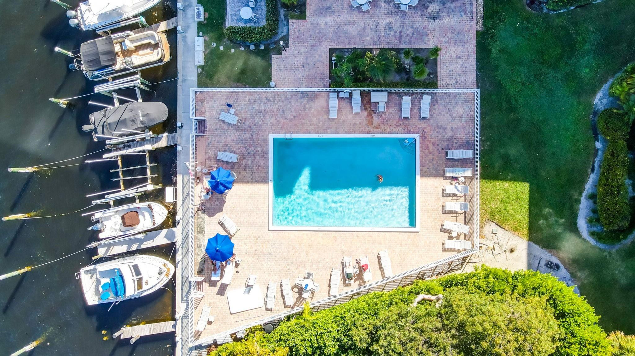 Bay Yacht Club Condo - Residential