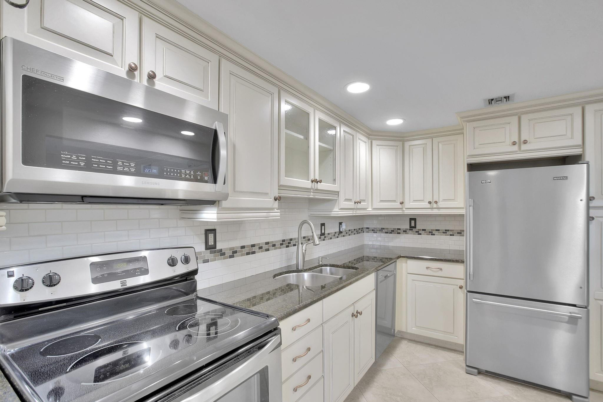 Bay Yacht Club Condo - Residential