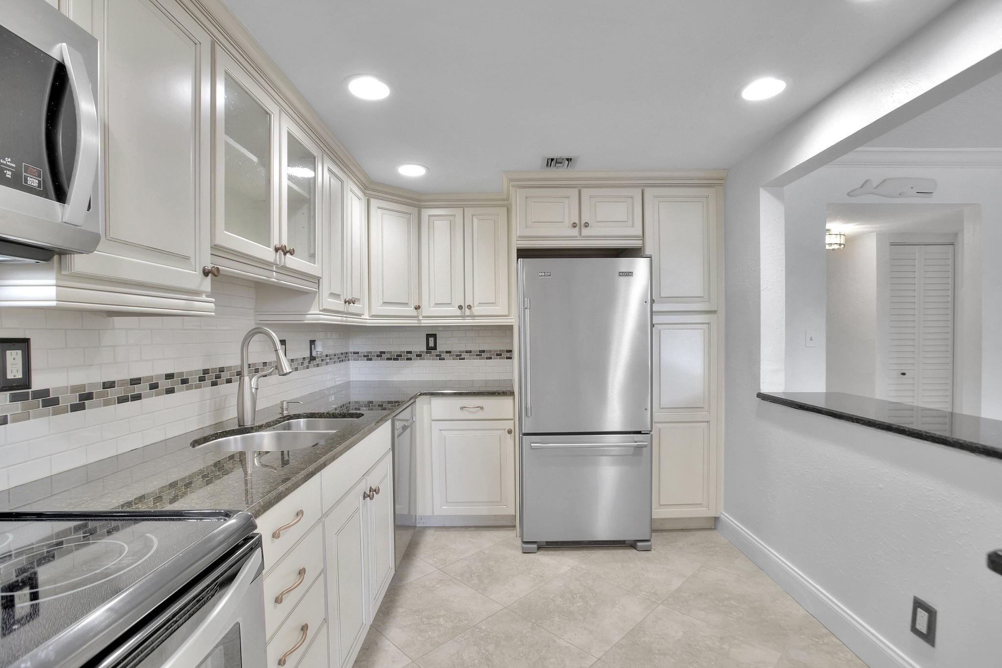 Bay Yacht Club Condo - Residential