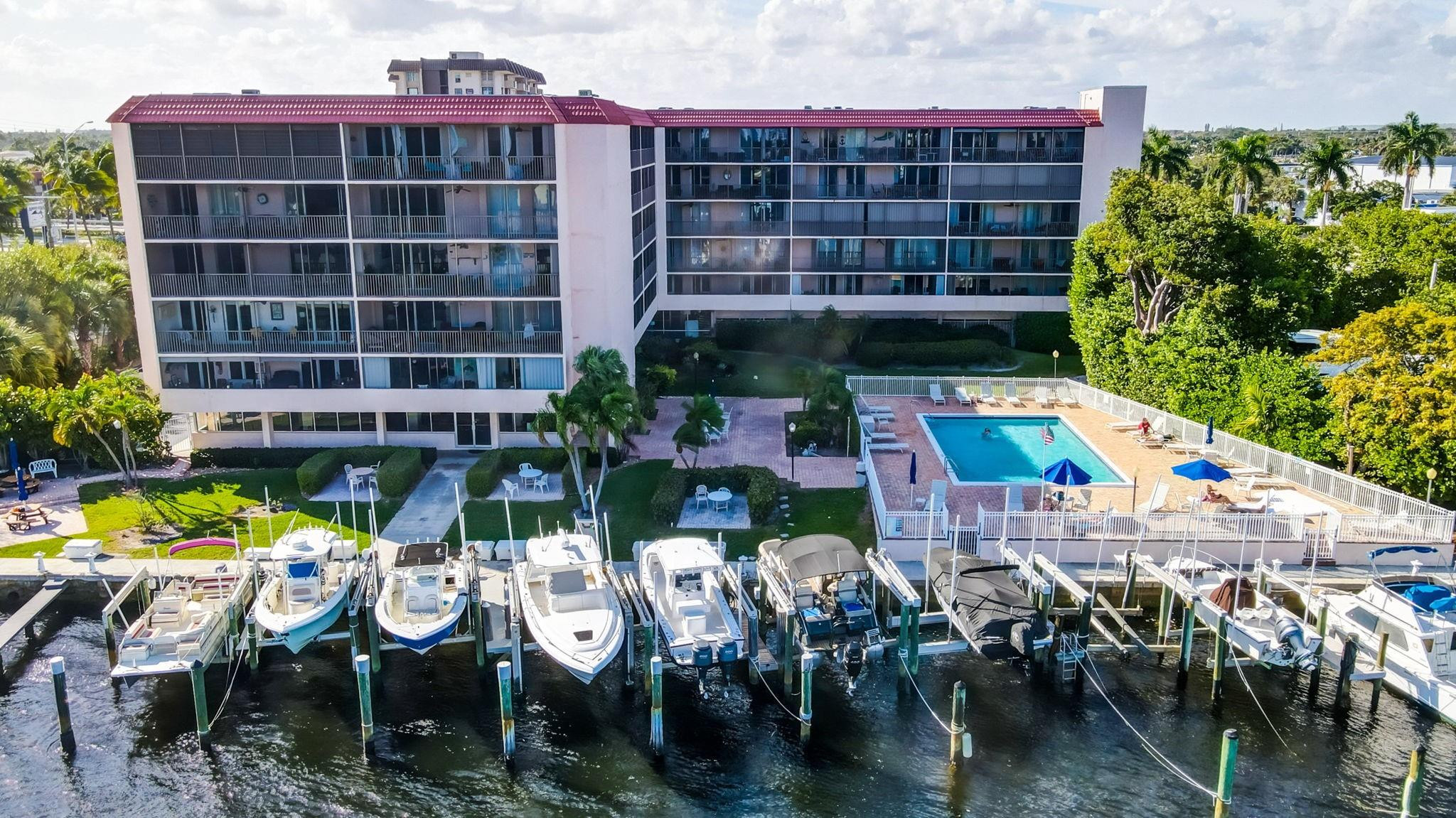 Bay Yacht Club Condo - Residential