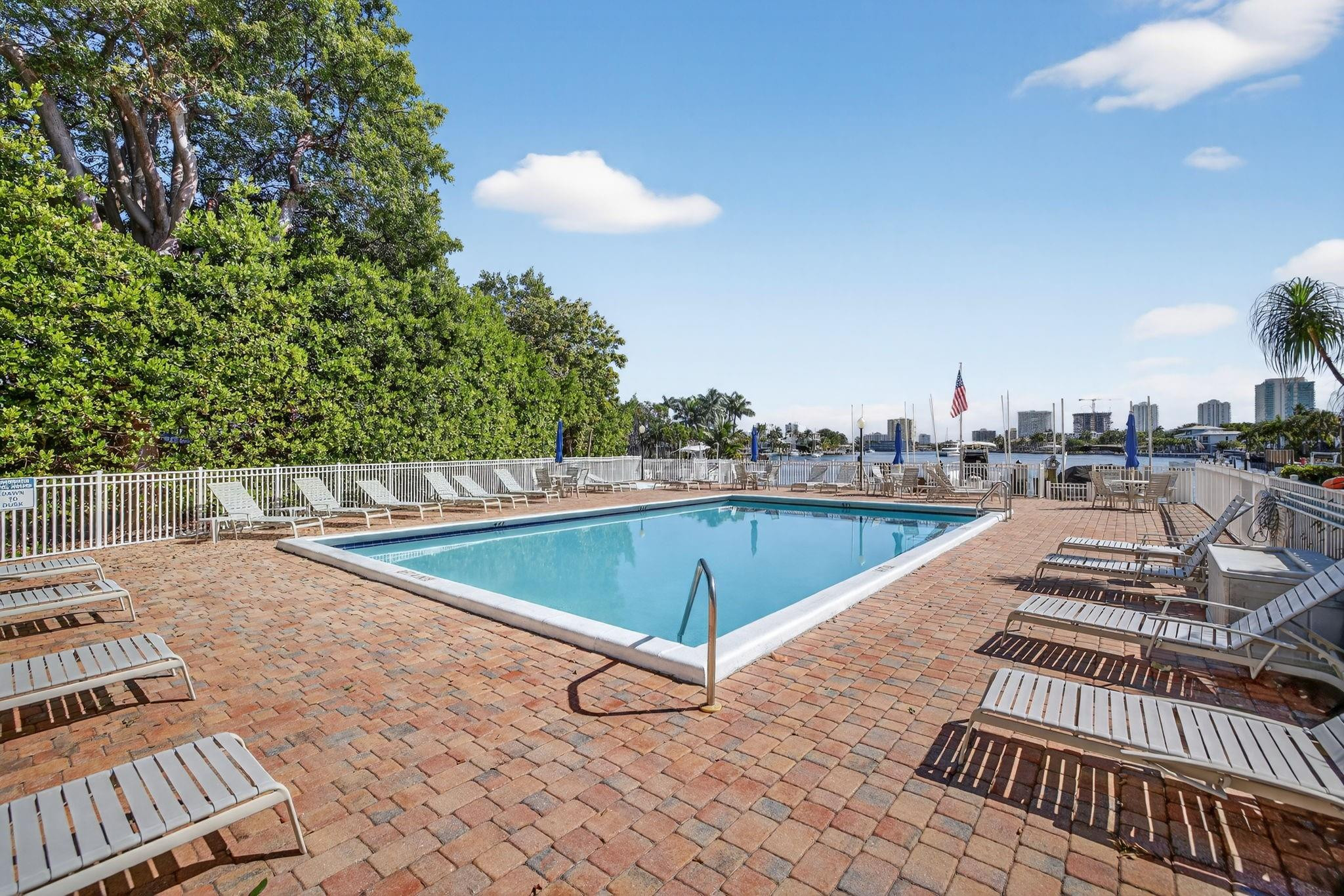 Bay Yacht Club Condo - Residential