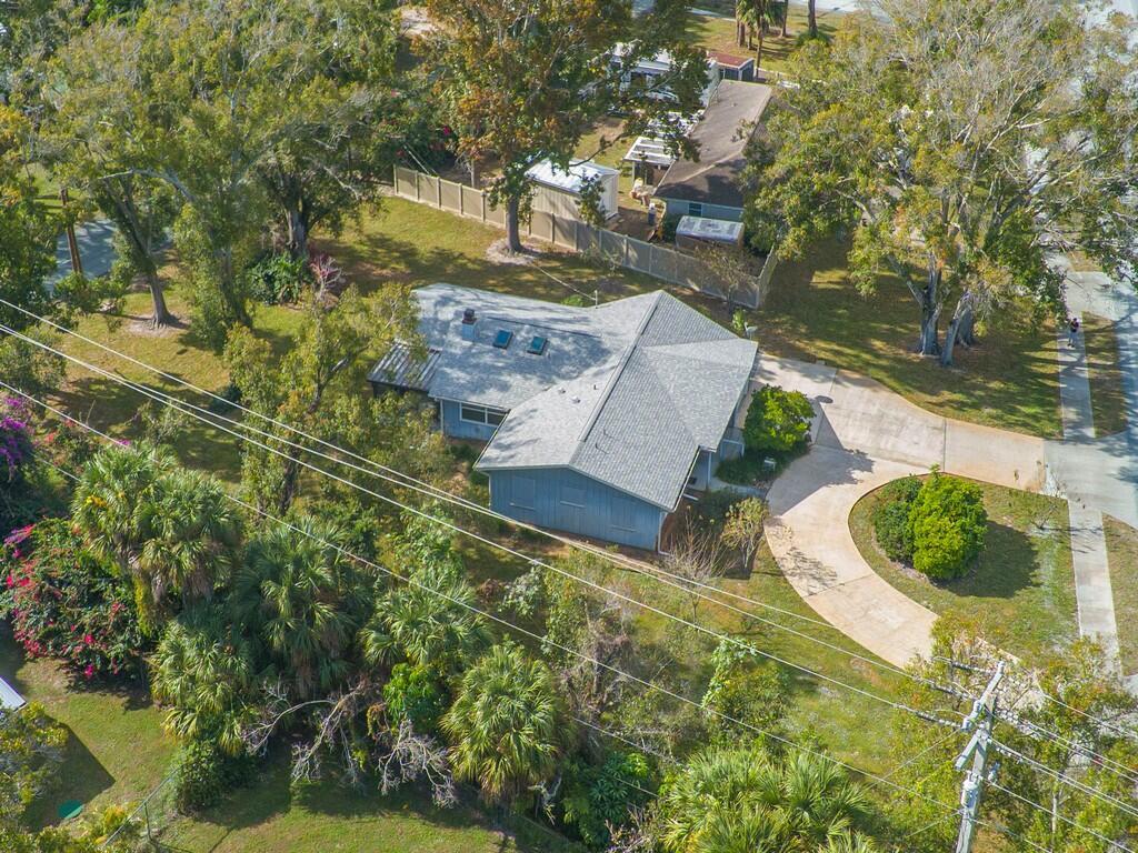 BLOCK MANOR - Residential