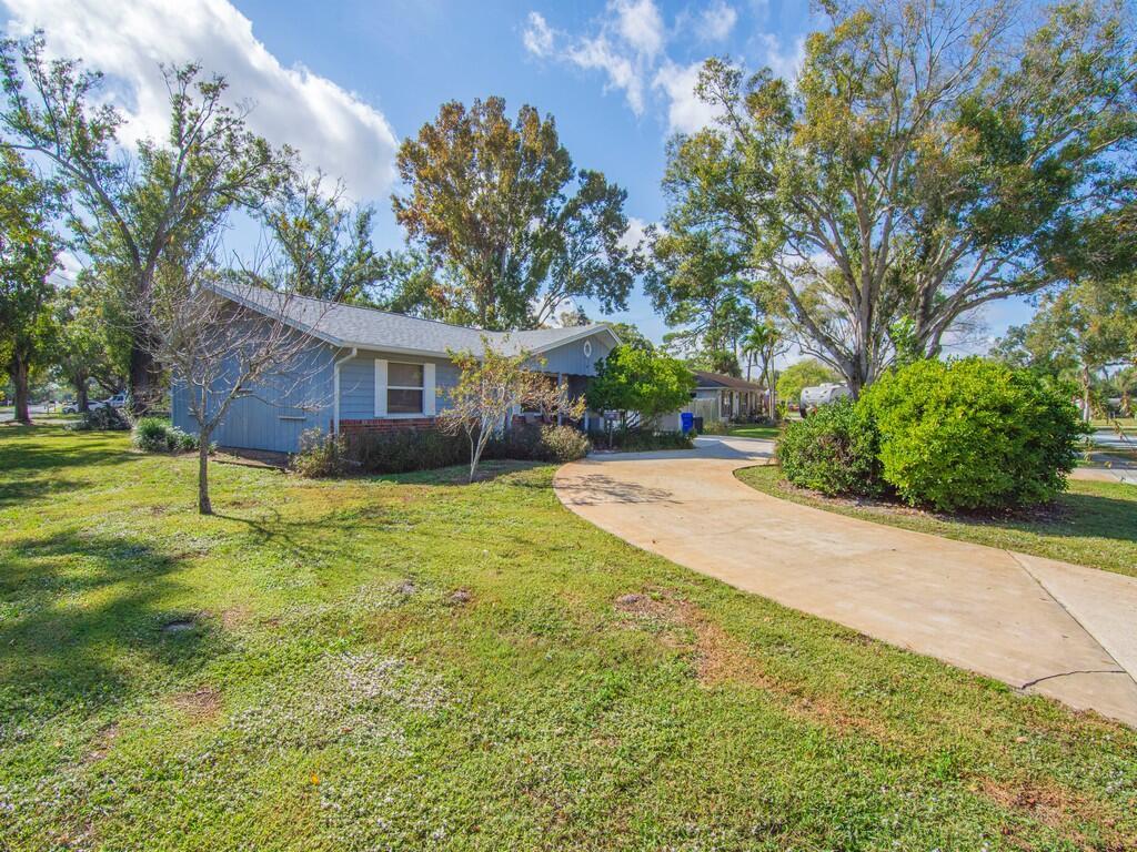 BLOCK MANOR - Residential