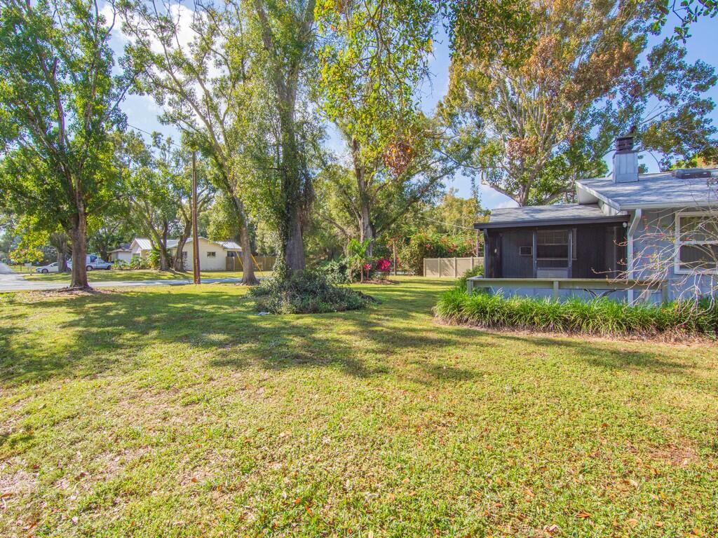 BLOCK MANOR - Residential