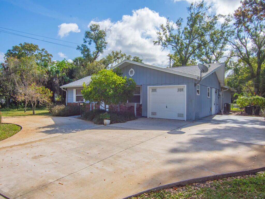 BLOCK MANOR - Residential