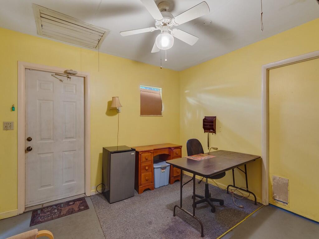 BLOCK MANOR - Residential