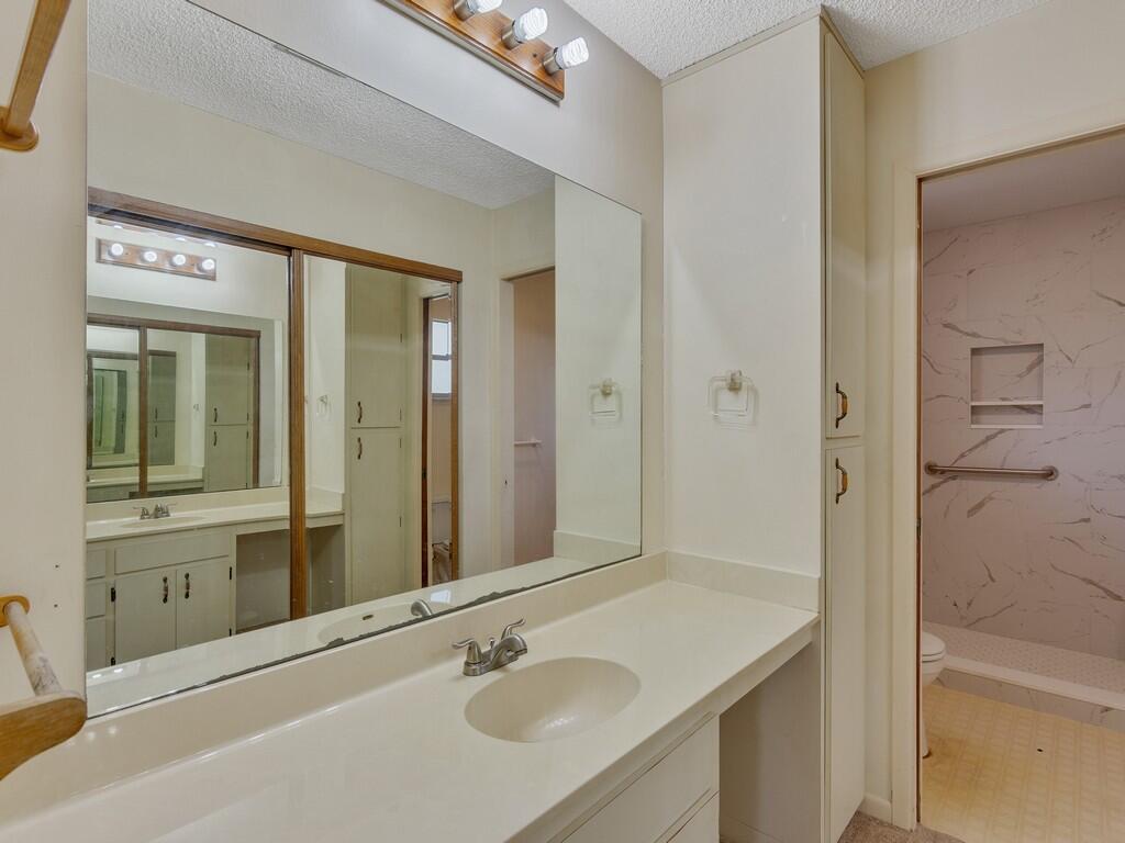 BLOCK MANOR - Residential