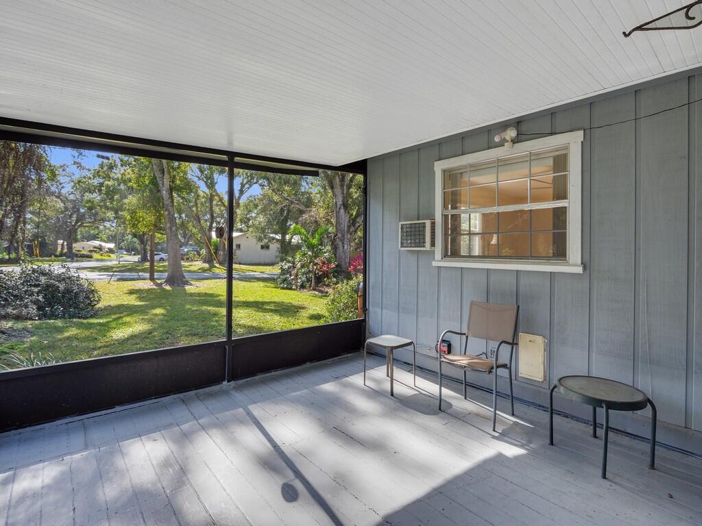 BLOCK MANOR - Residential