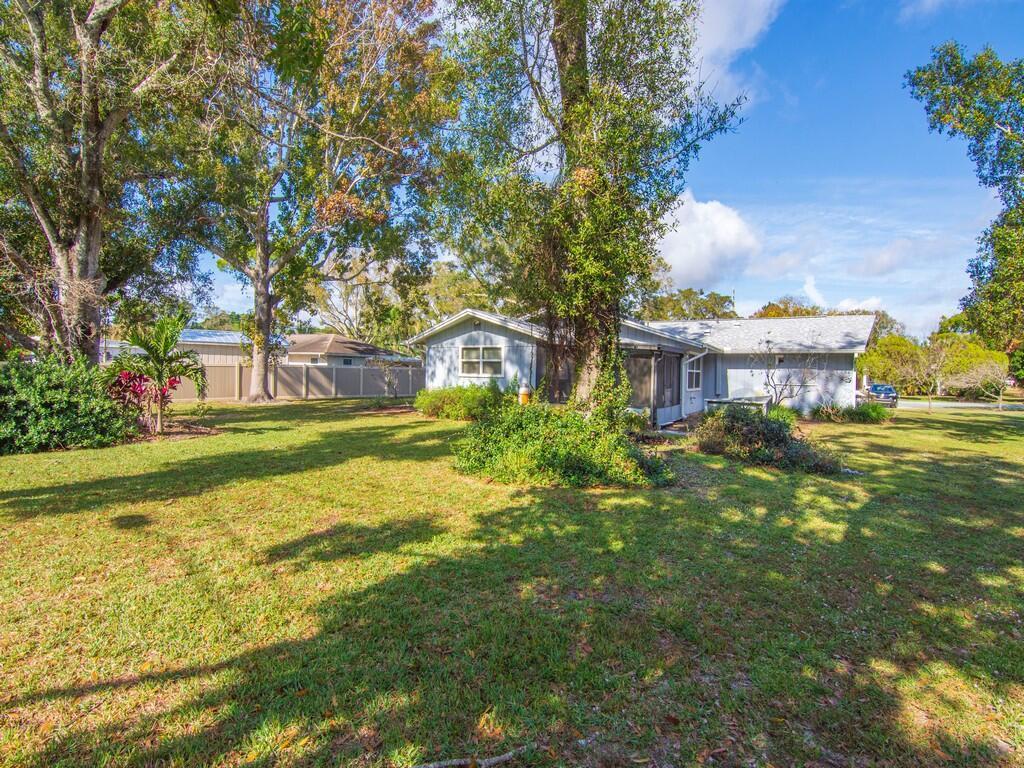 BLOCK MANOR - Residential