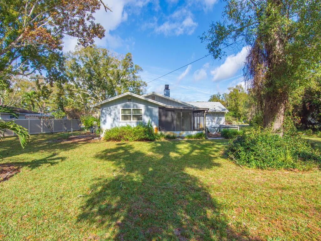 BLOCK MANOR - Residential