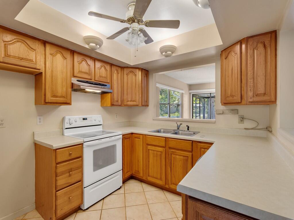 BLOCK MANOR - Residential