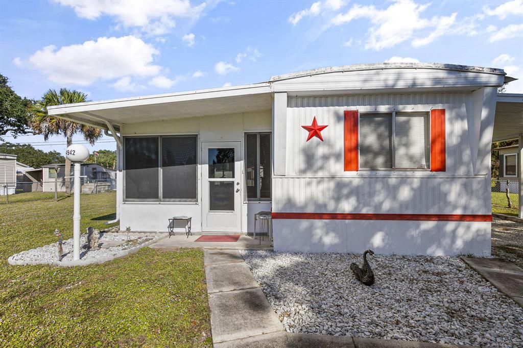 Photo of 4942 Margaret Ann Ln Lane, Fort Pierce, FL 34946 (MLS # R10763873)
