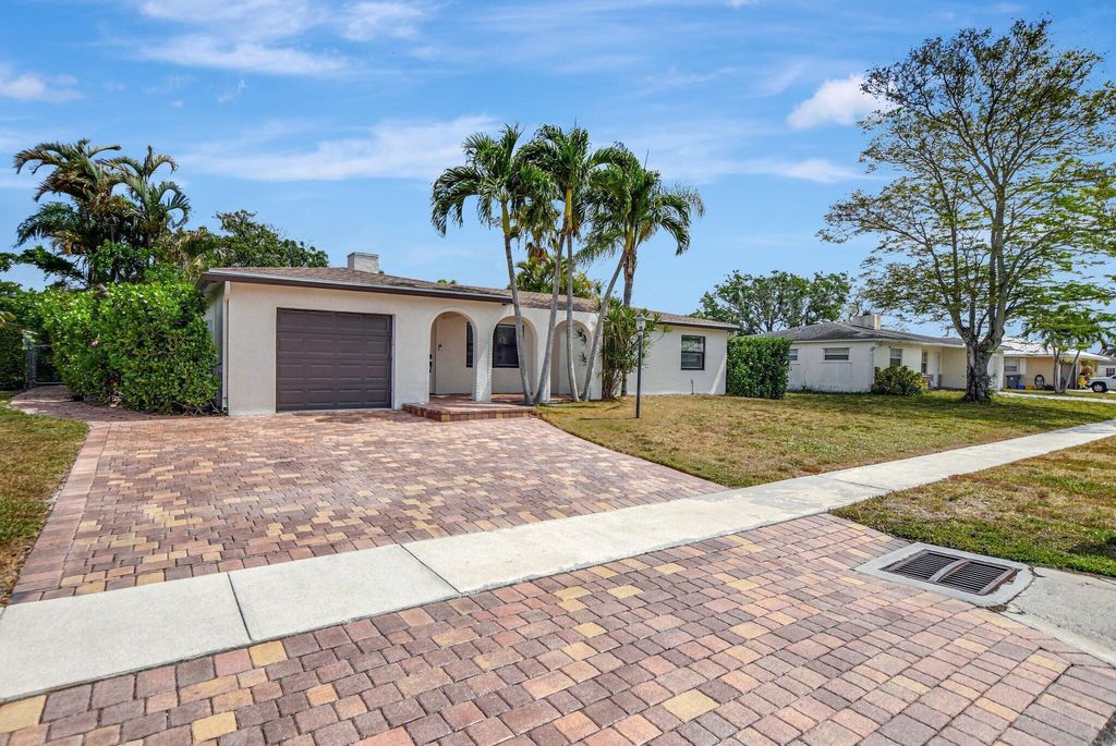 Photo of 4593 Appalachian Street, Boca Raton, FL 33428 (MLS # R11098553)