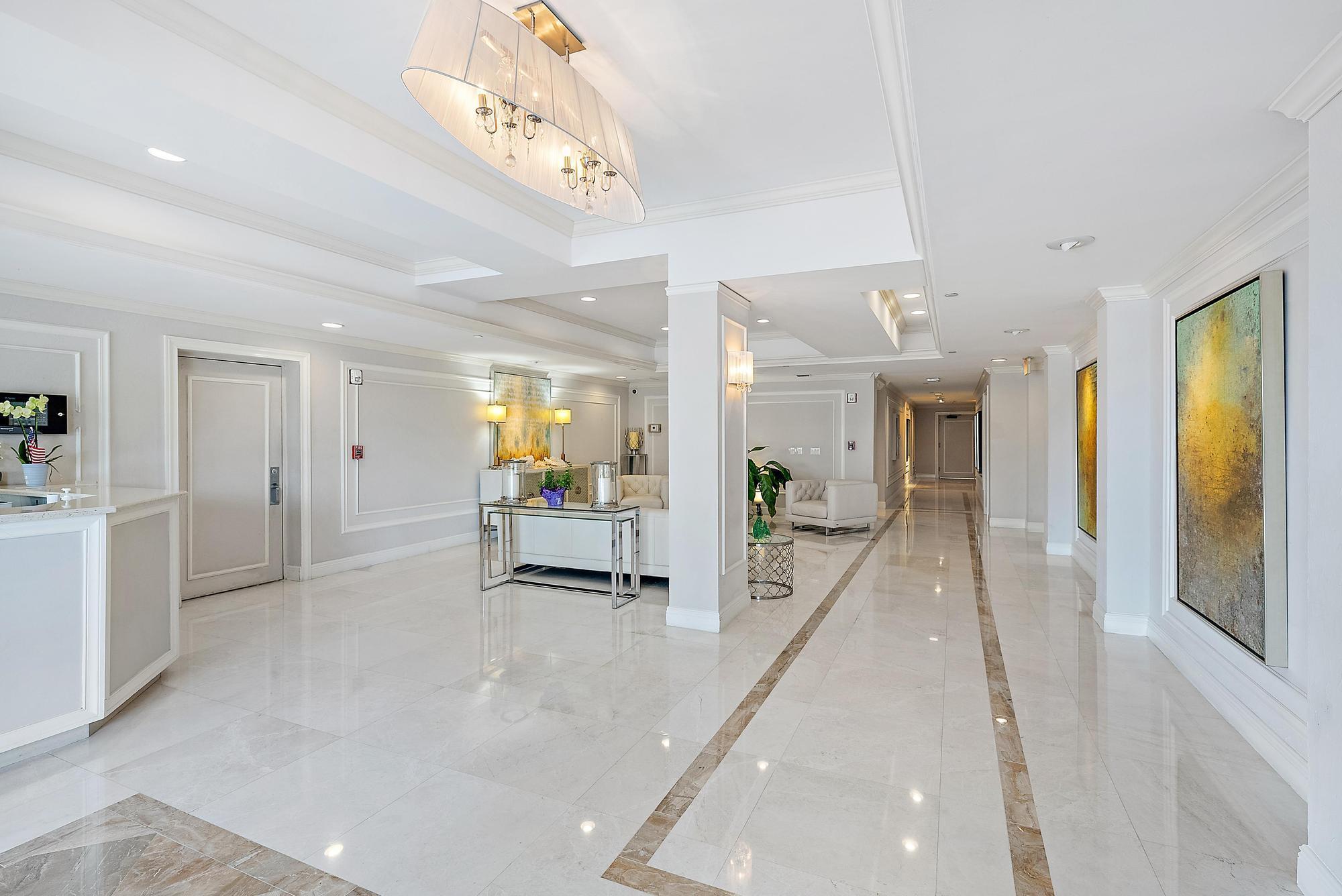 EMERAUDE CONDO - Residential Lease