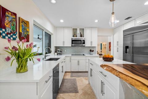 Tiny photo for 3765 Kings Way, Boca Raton, FL 33434 (MLS # B26022716)