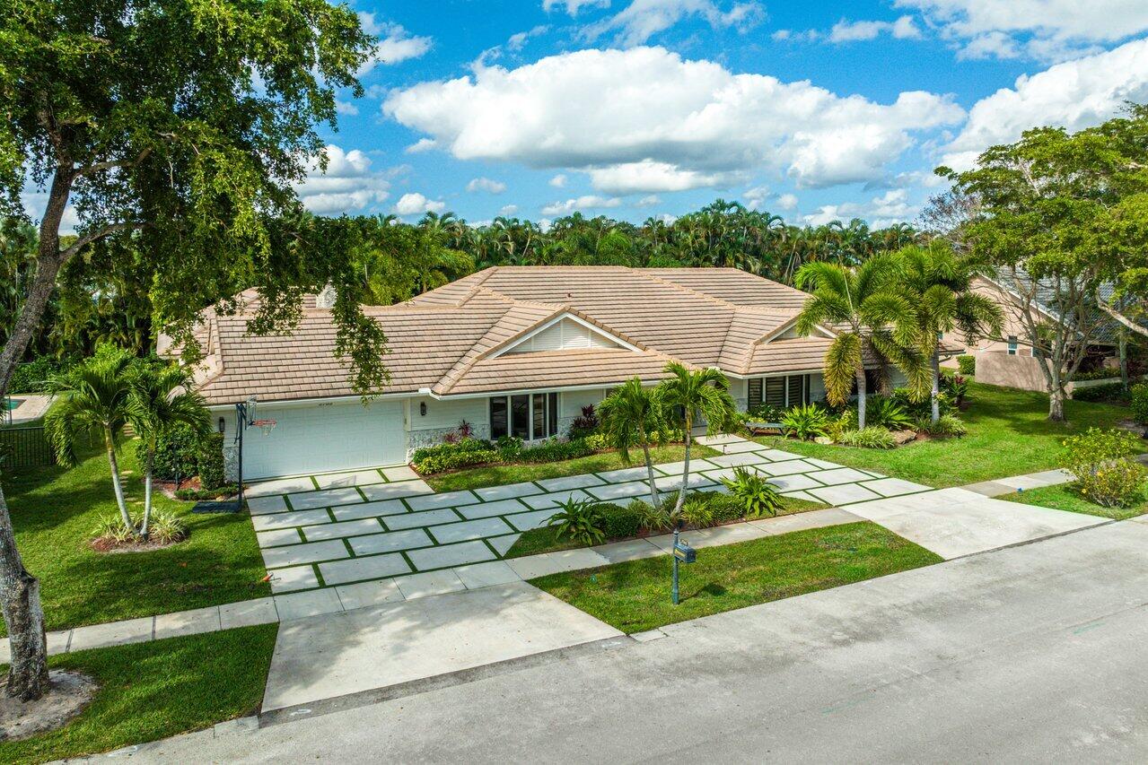 WOODFIELD HUNT CLUB - Residential