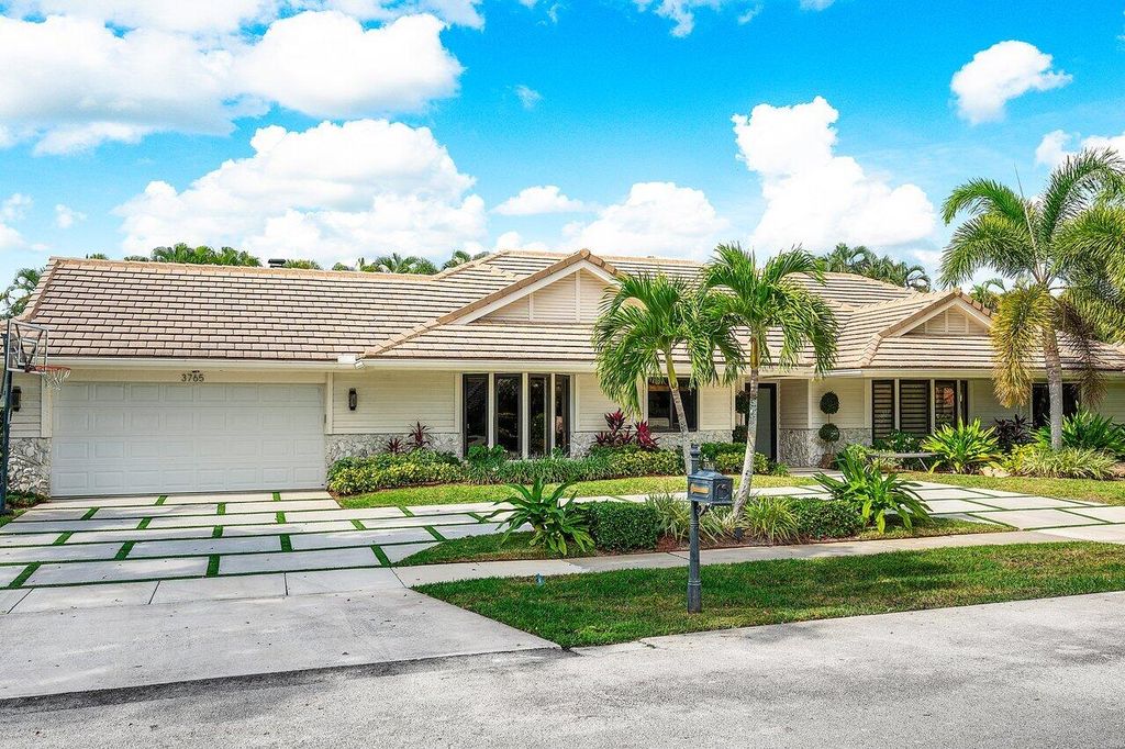Photo of 3765 Kings Way, Boca Raton, FL 33434 (MLS # B26022716)