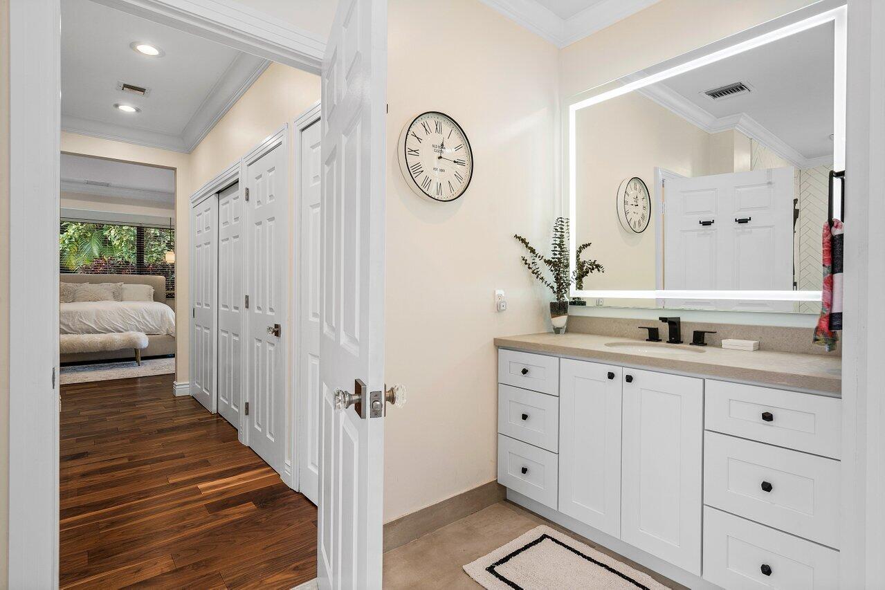 WOODFIELD HUNT CLUB - Residential