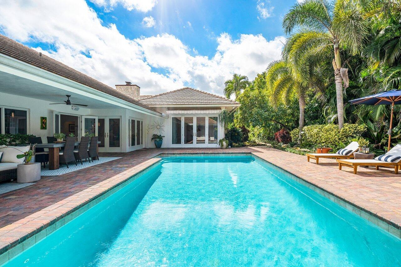 WOODFIELD HUNT CLUB - Residential