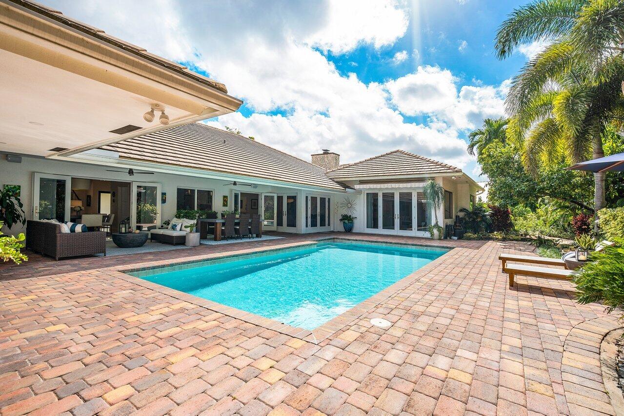 WOODFIELD HUNT CLUB - Residential