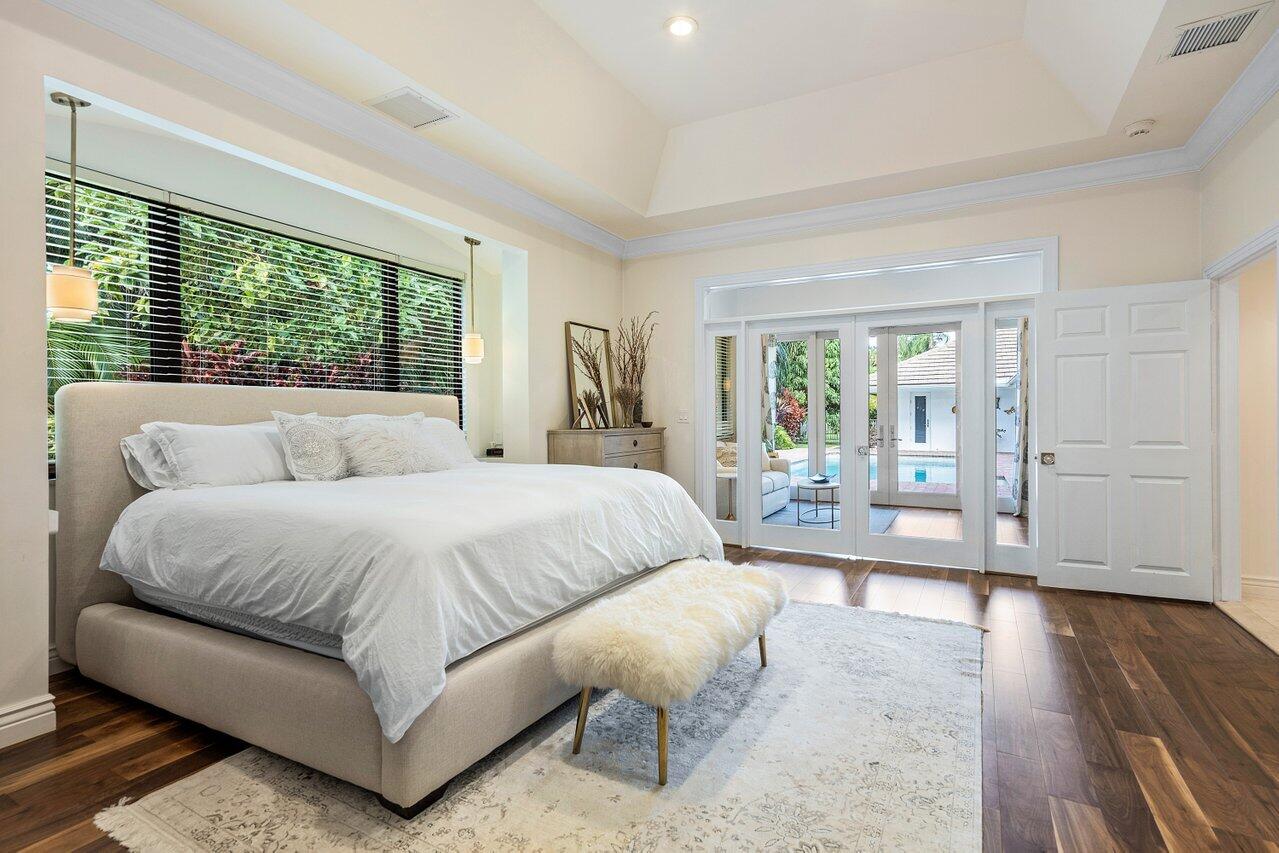 WOODFIELD HUNT CLUB - Residential