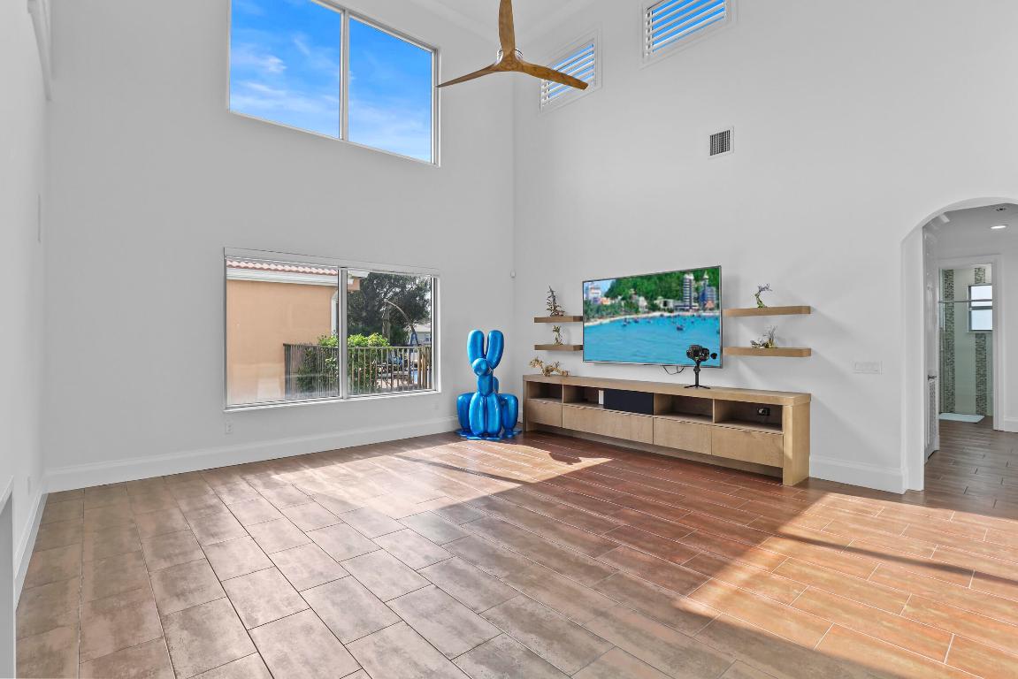 CANYON ISLES - Residential