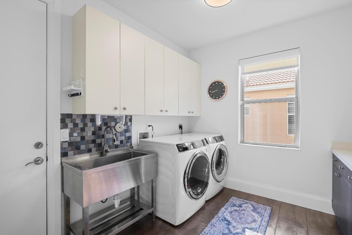 CANYON ISLES - Residential