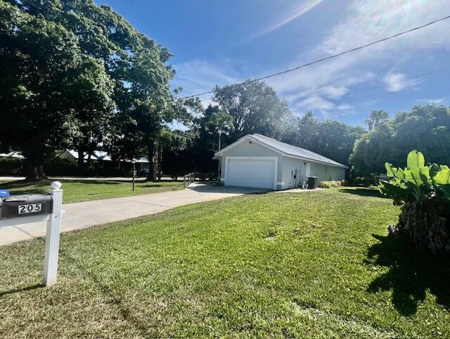 2205 30th Avenue, Vero Beach, FL, 32960/$335,000 2 2205 30th Avenue