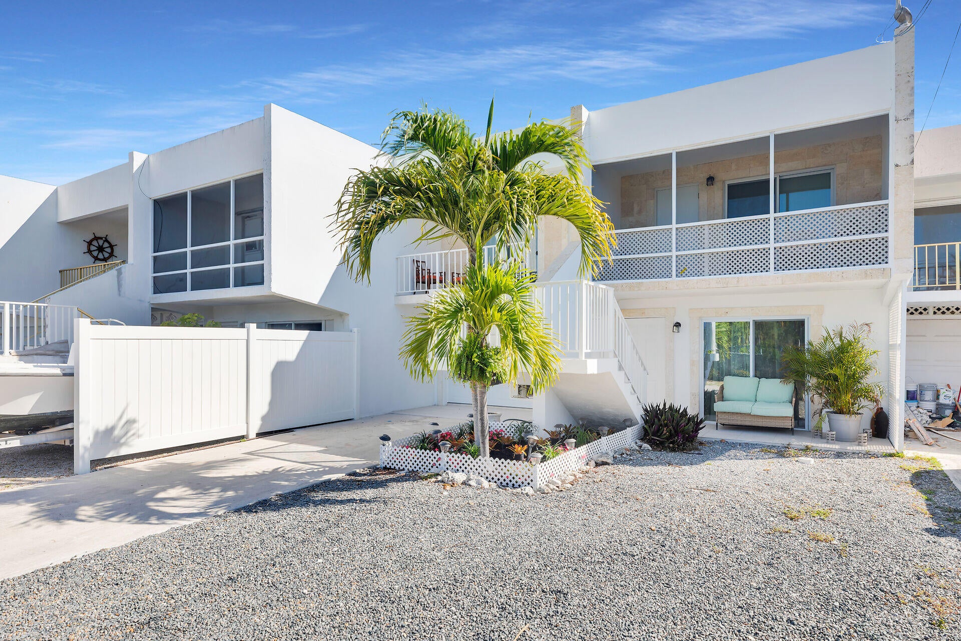 100 IROQUOIS Drive 5
