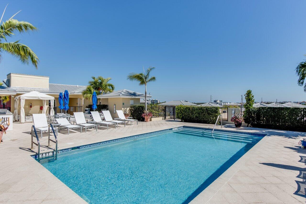 ASTOR CONDO - Residential