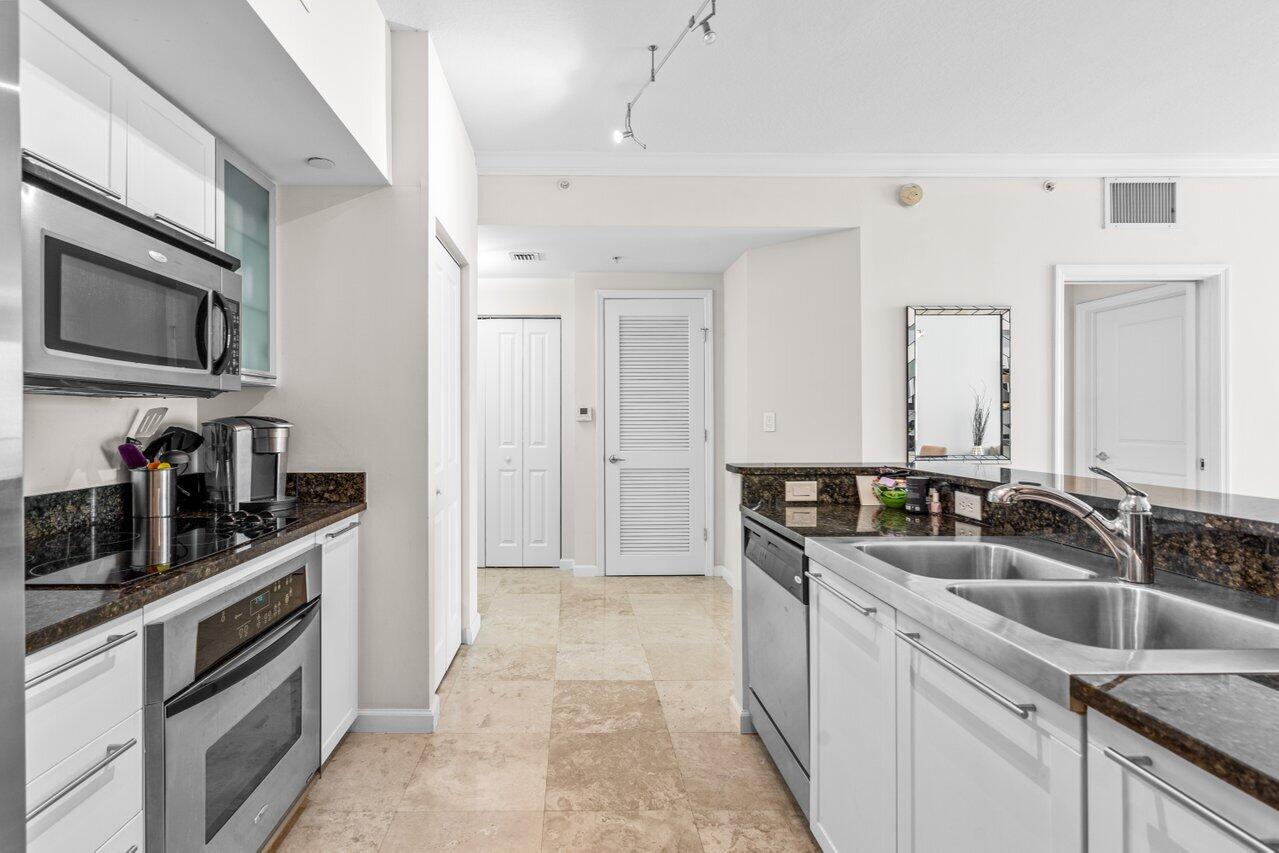 ASTOR CONDO - Residential