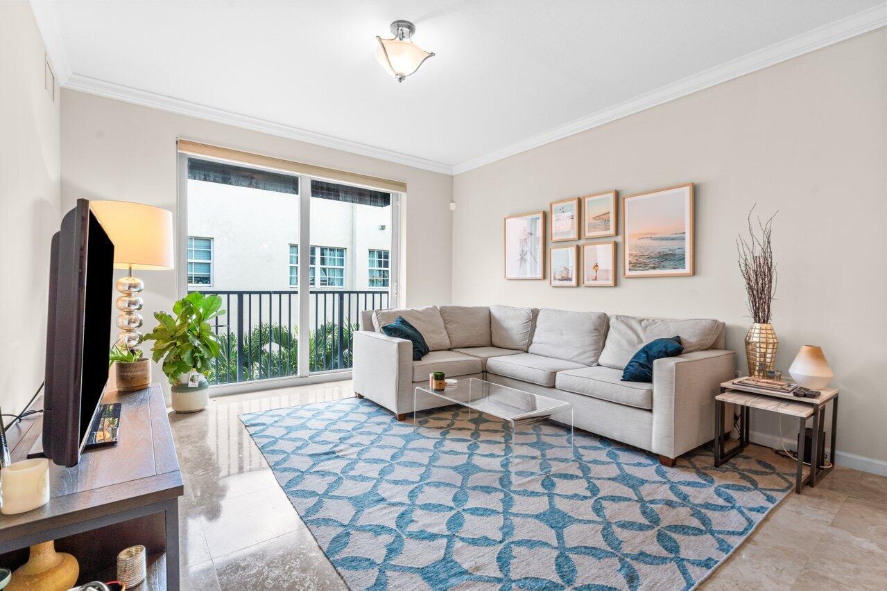 ASTOR CONDO - Residential