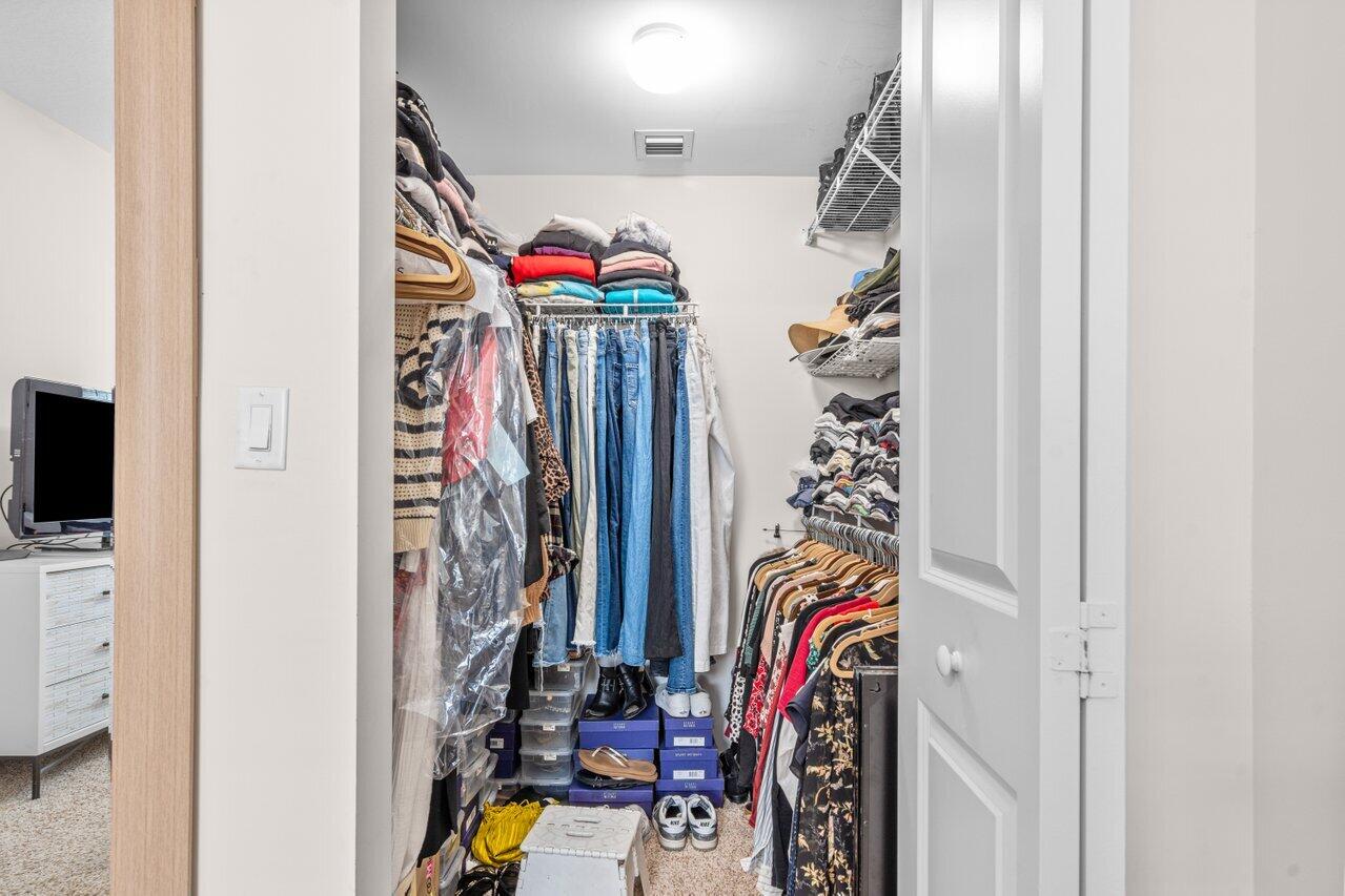 ASTOR CONDO - Residential