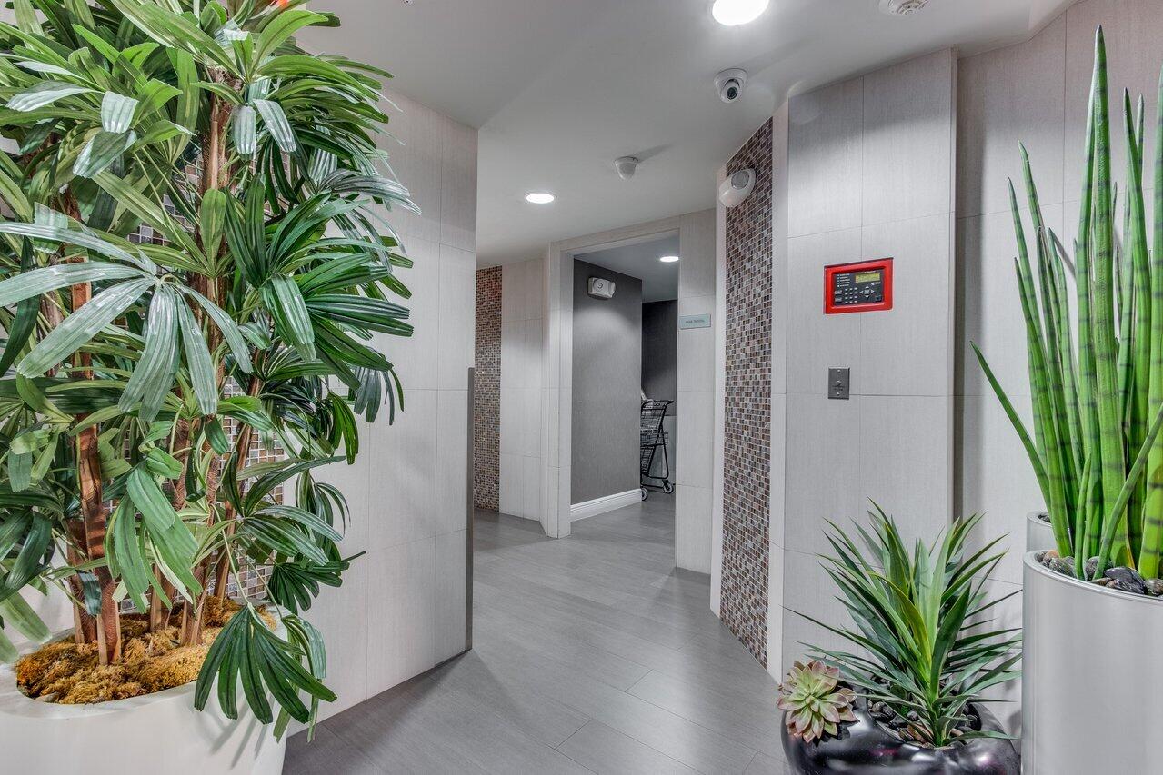 ASTOR CONDO - Residential