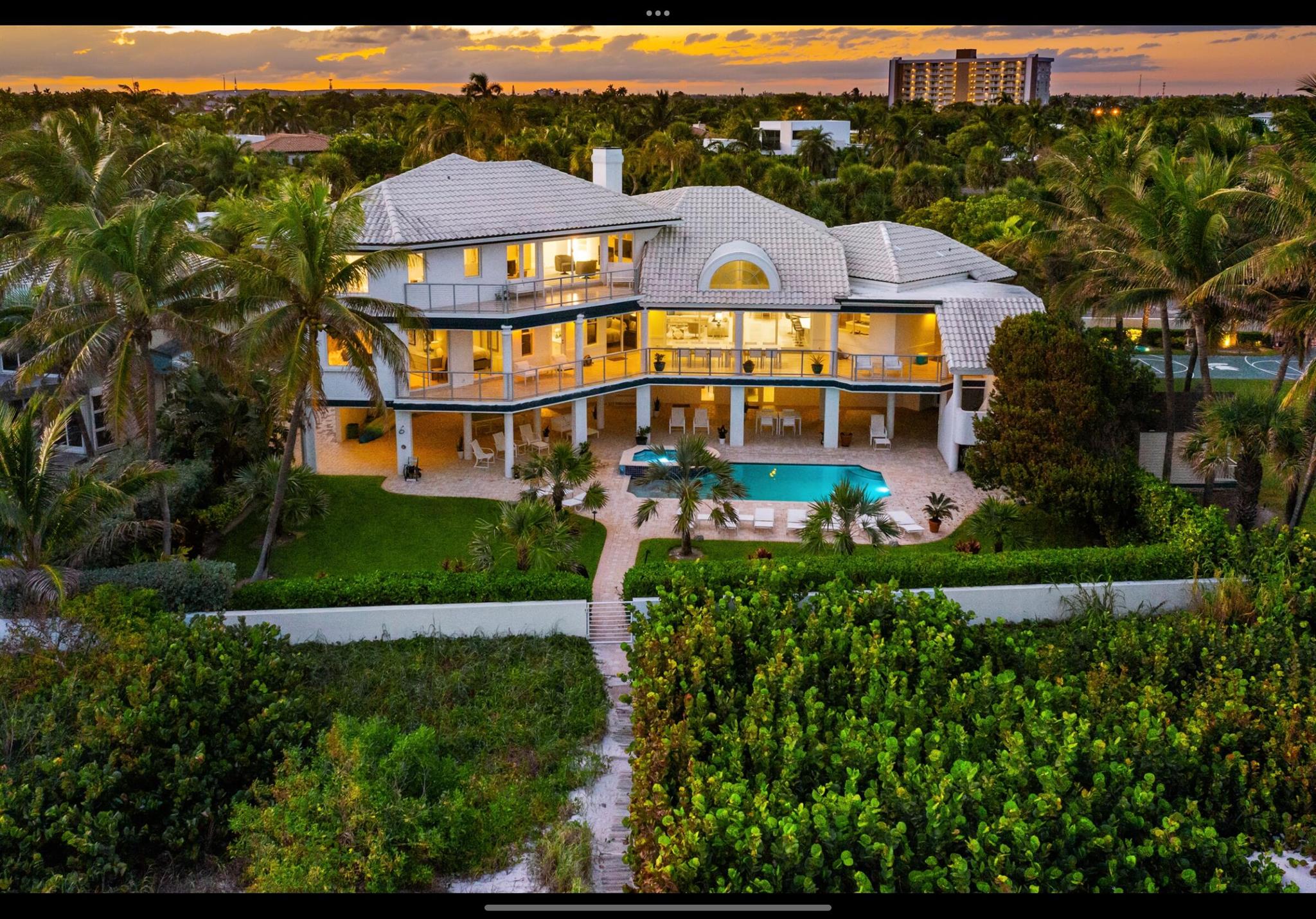 2204 Bay Drive, Pompano Beach, FL, 33062/$70,000 3 2204 Bay Drive