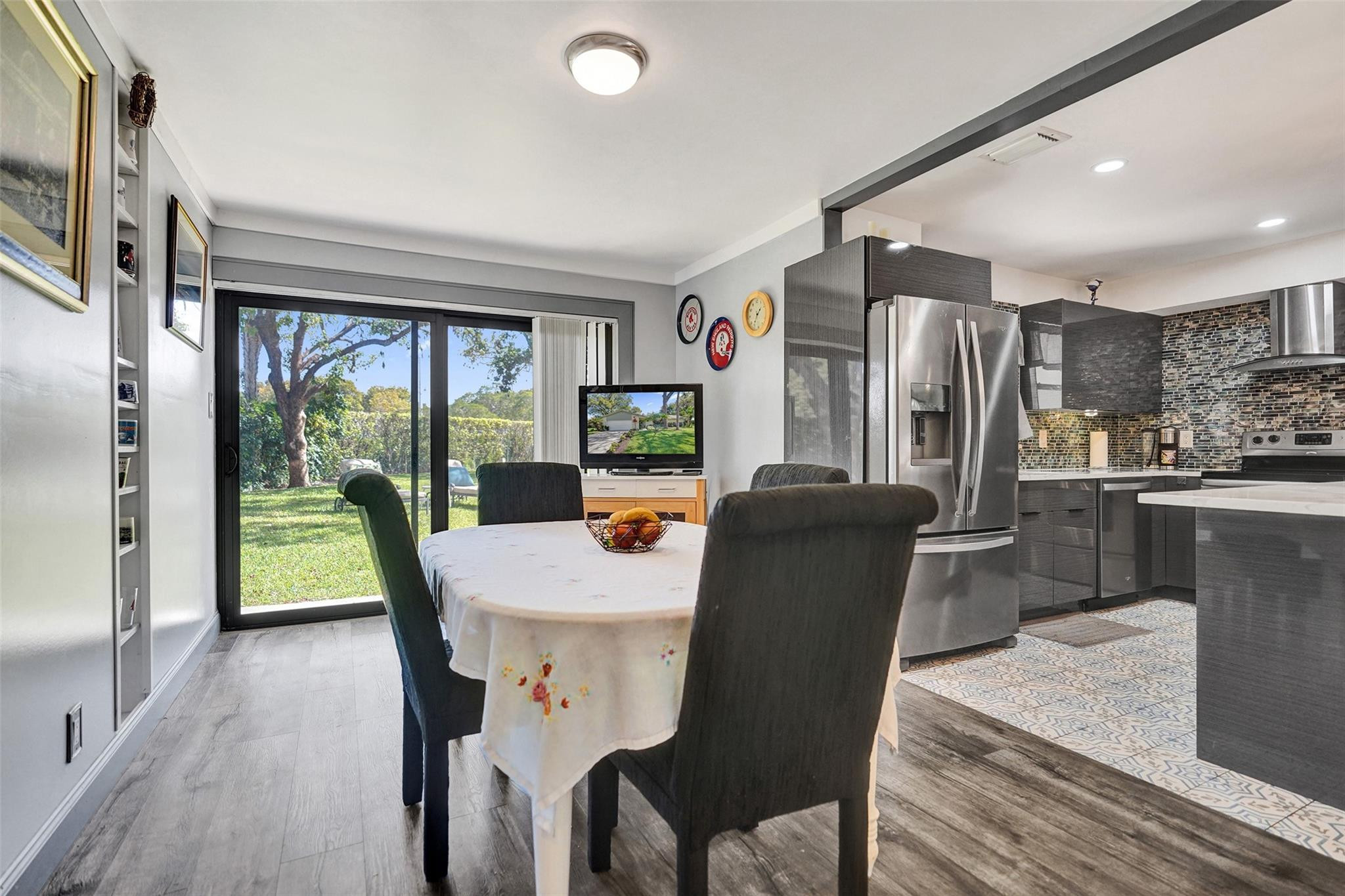 RAINBERRY BAY SEC 1 - Residential