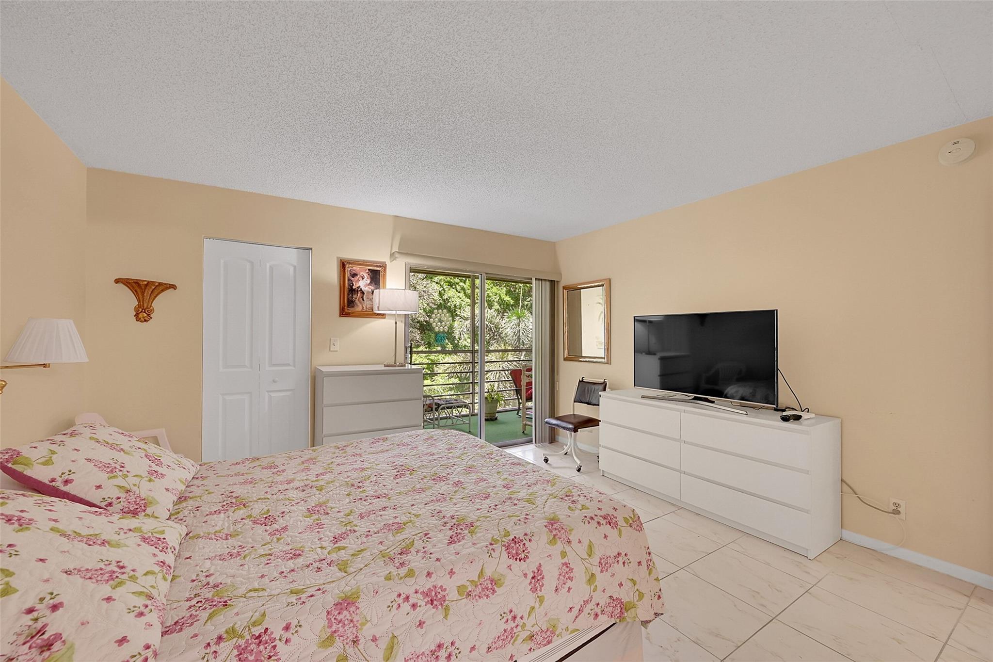 WYNMOOR VILLAGE - Residential