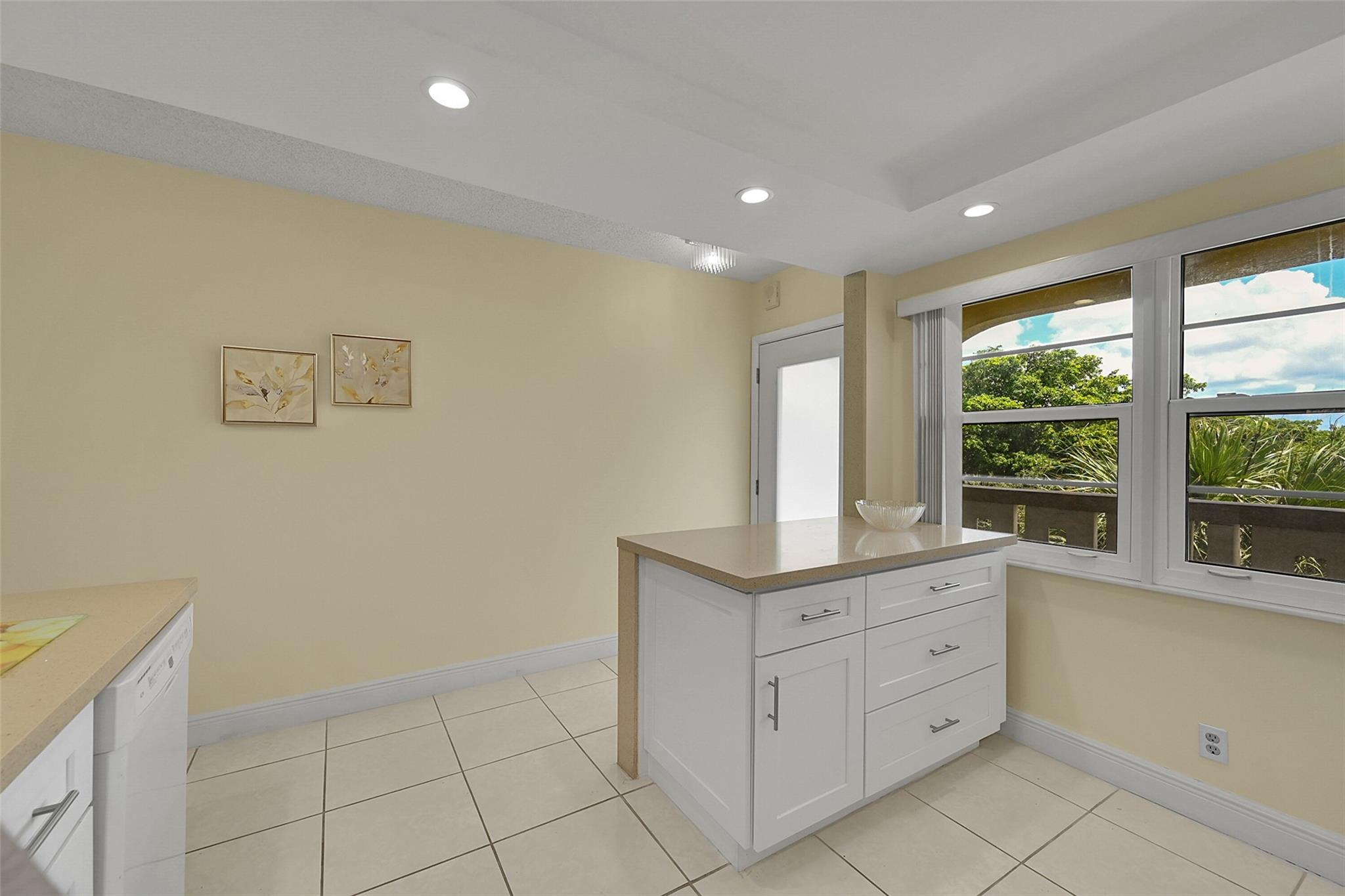 WYNMOOR VILLAGE - Residential