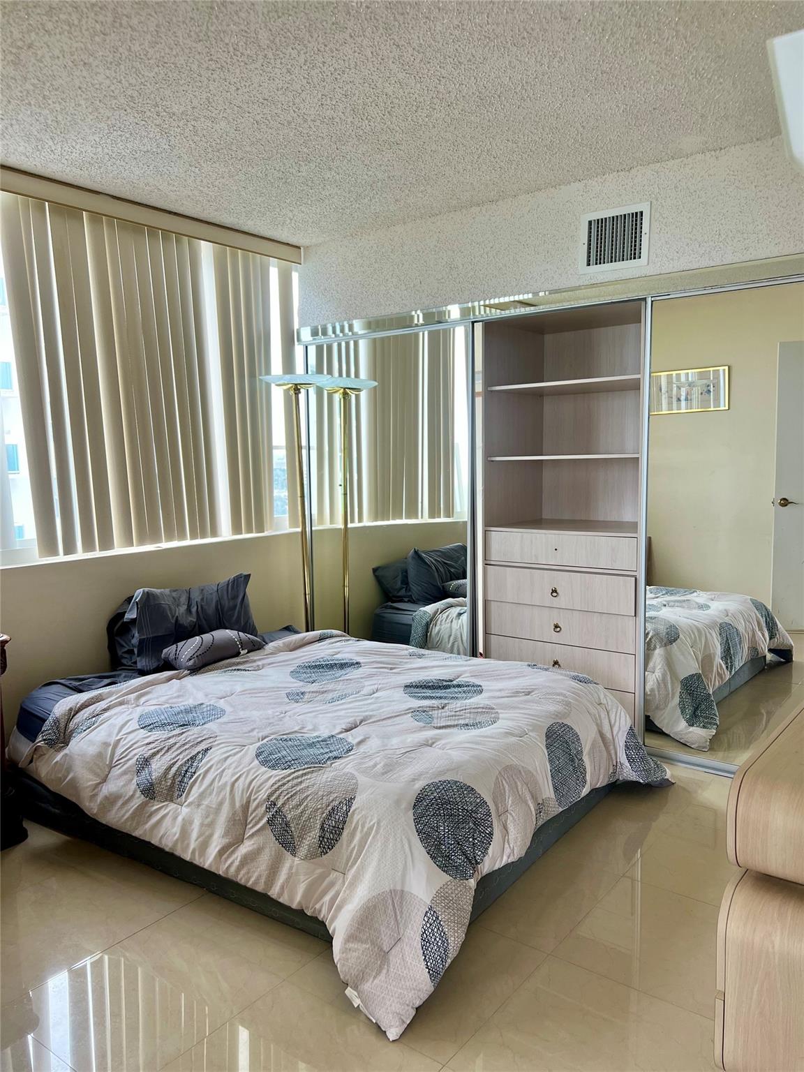 Carriage Club North - Residential