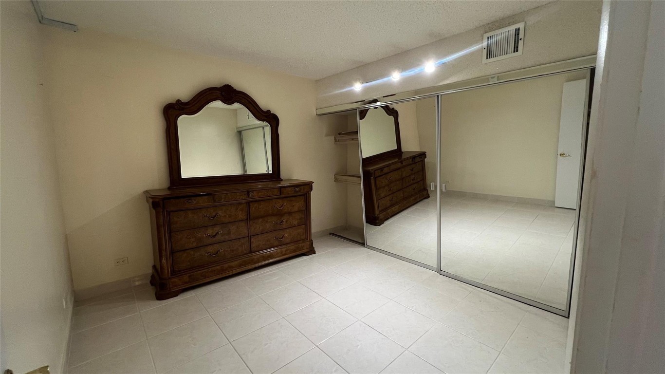 Carriage Club North - Residential