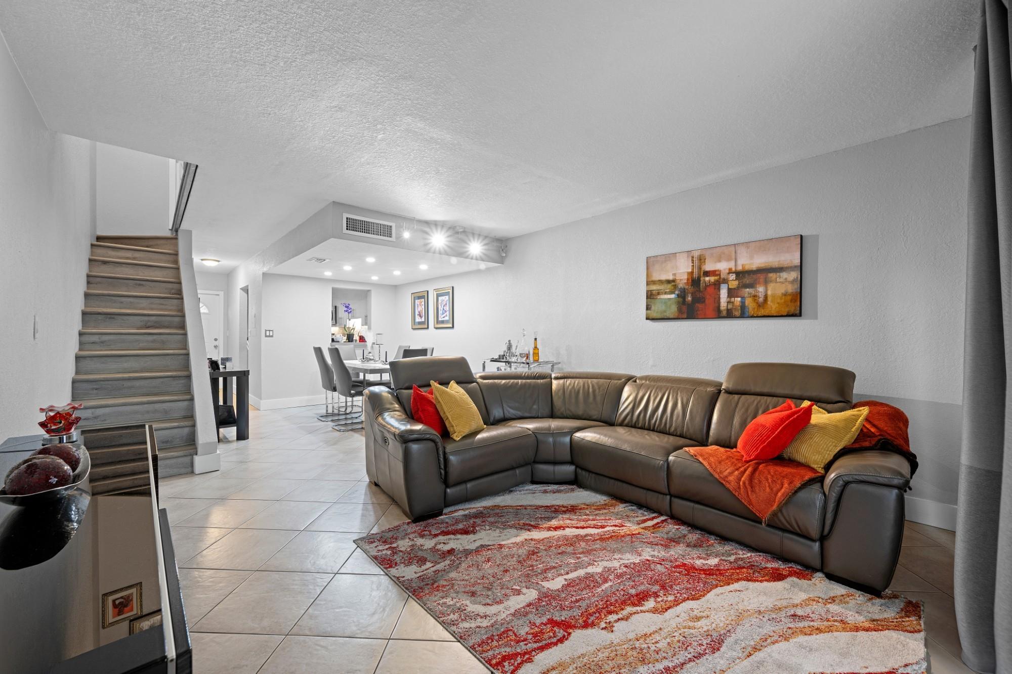 GARDENS AT KENDALE LAKES - Residential Lease