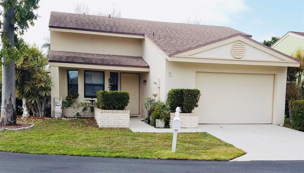 BOYNTON LAKES 4 - Residential