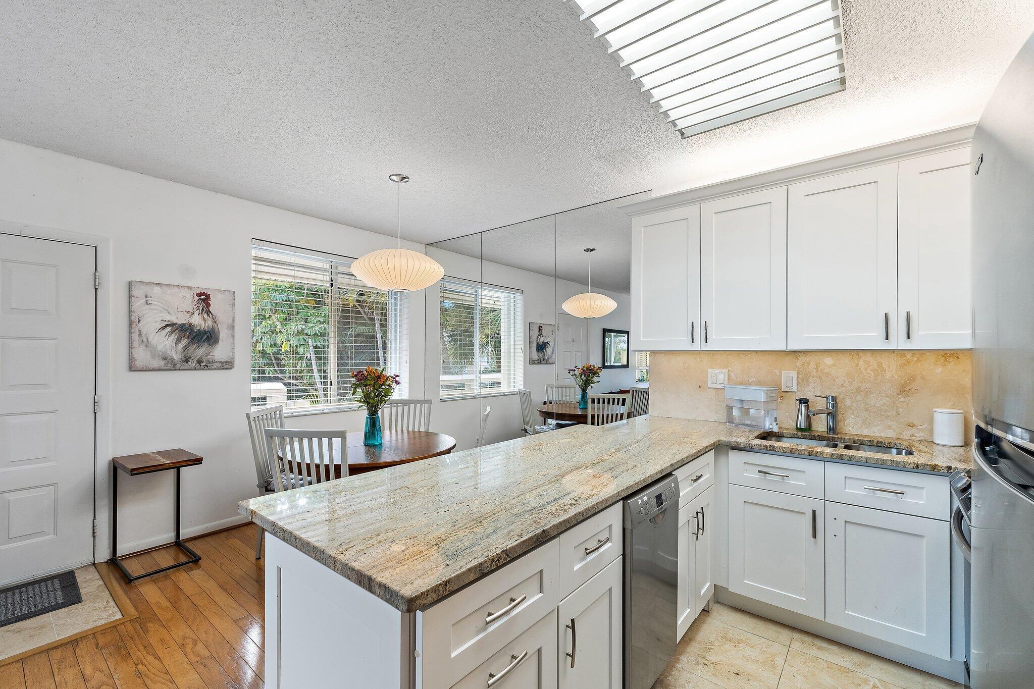 Jupiter Bay - Residential