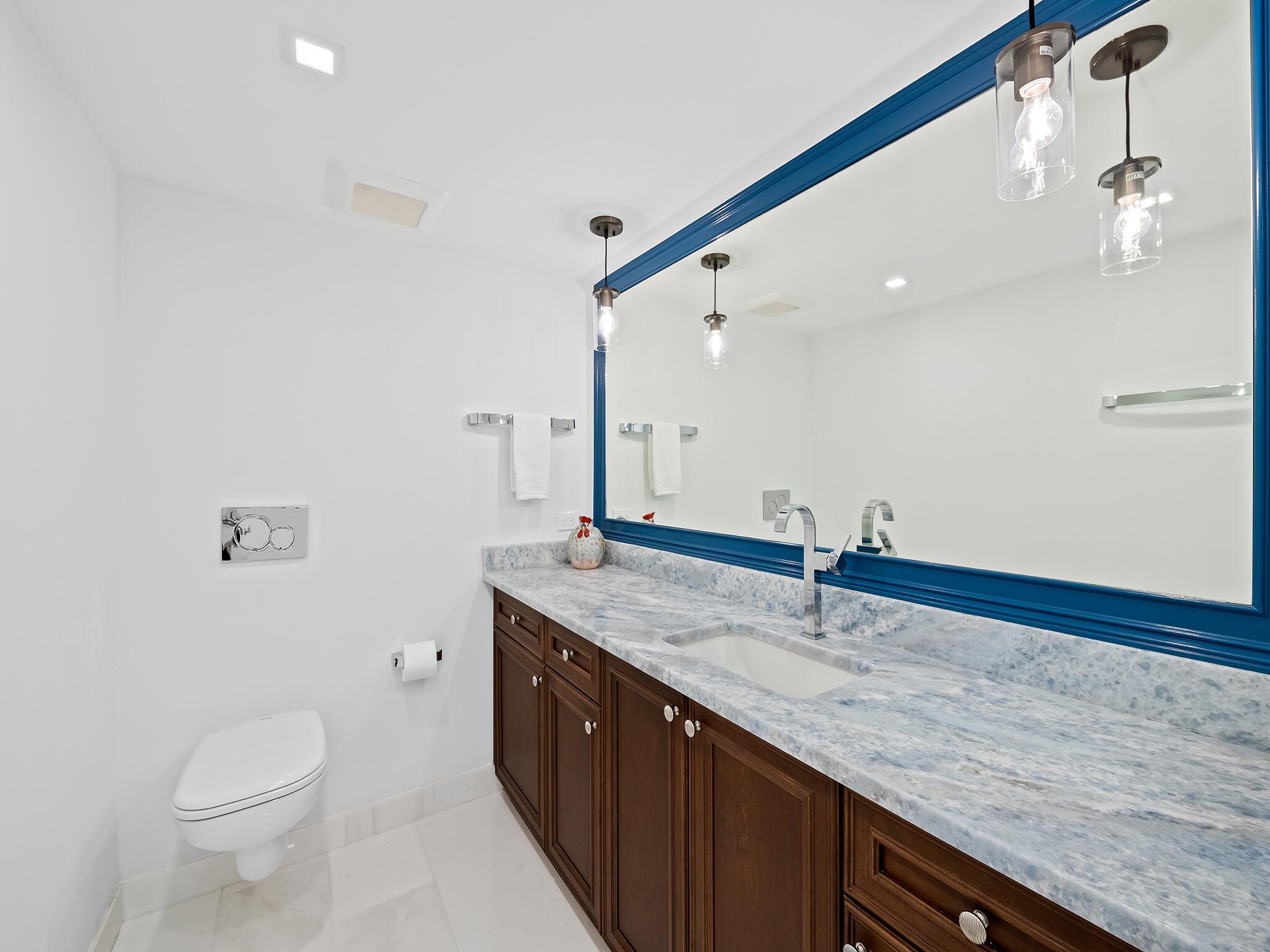 VILLA NOVA CONDO - Residential